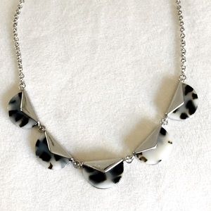 BANANA REPUBLIC Resin Necklace